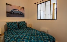 Apt Bords de Loire - RDC - Au pied du Château
